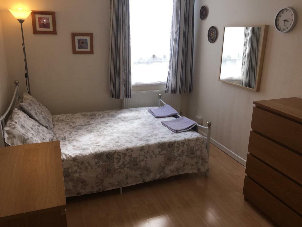 Two Bedroom In Royal Greenwich Appartement